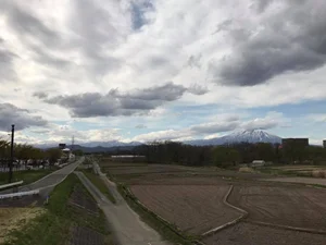 Beautiful scenery along the straight path of Route 4
